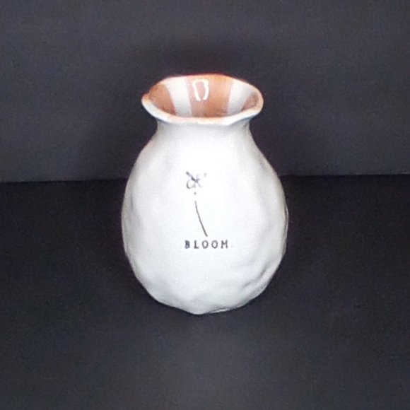 "Rae Dunn" Bloom Vase Beige w/Brown Accent Color - Picture 2 of 5